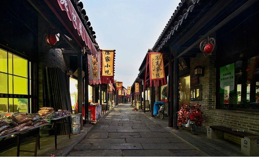 车祸现场三人殒命？警方回应
